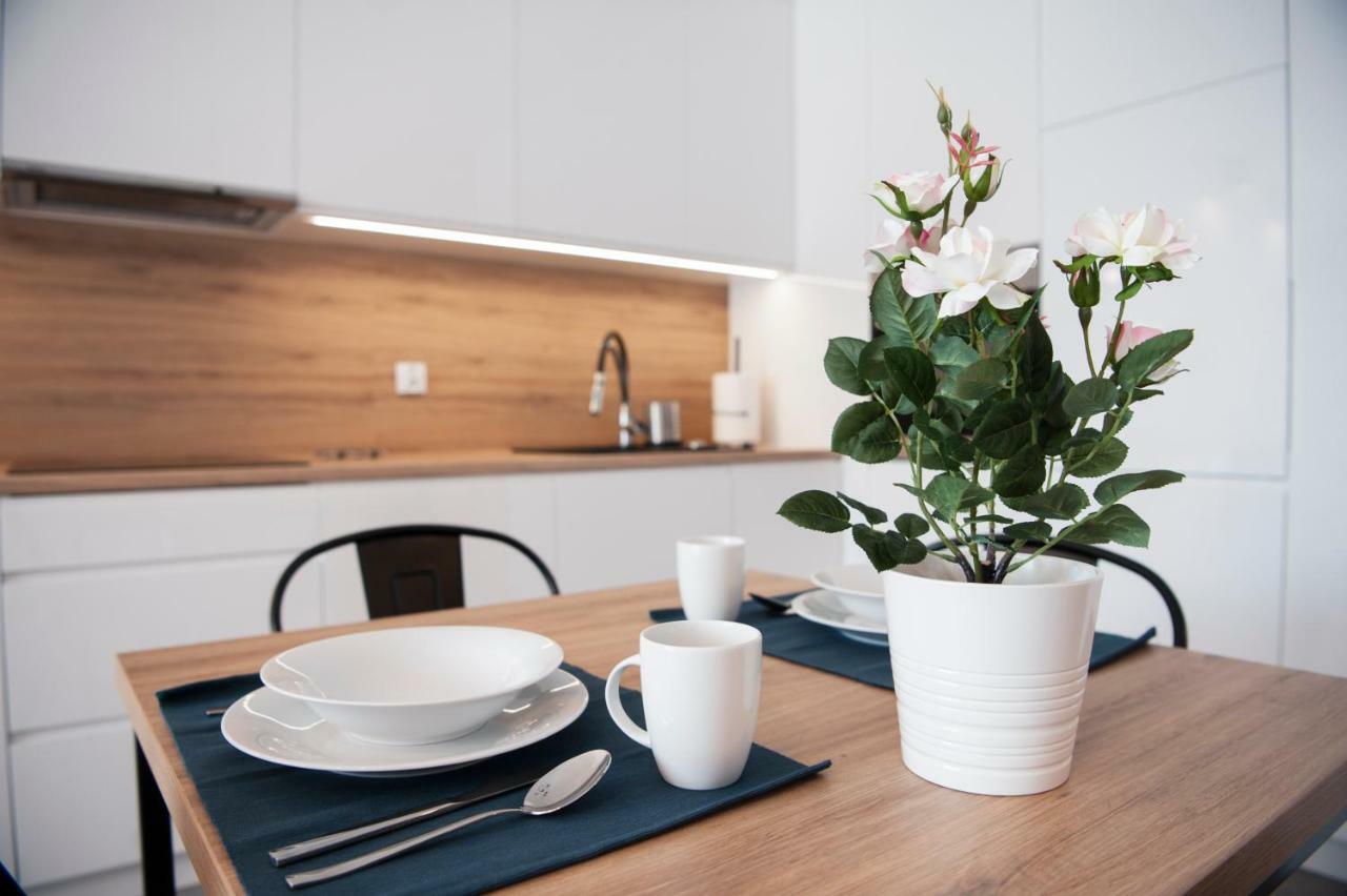Unique 3City Apartments - Grey Apartment Γκντανσκ Εξωτερικό φωτογραφία