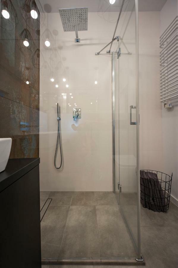Unique 3City Apartments - Grey Apartment Γκντανσκ Εξωτερικό φωτογραφία