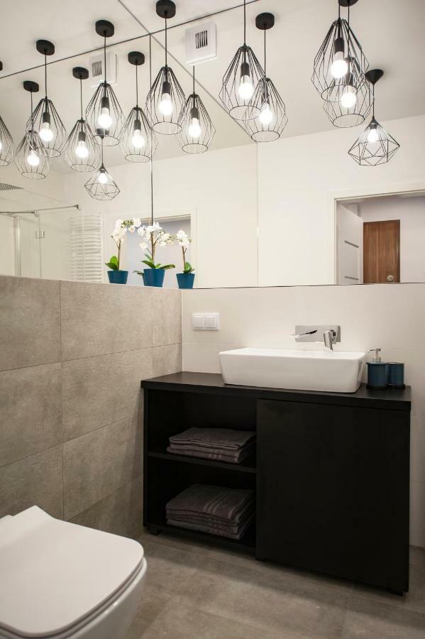 Unique 3City Apartments - Grey Apartment Γκντανσκ Εξωτερικό φωτογραφία